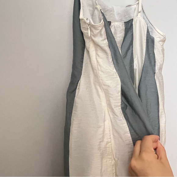 Madewell Pleated Midi Dress in Stripe Size 8 - Picture 8 of 12